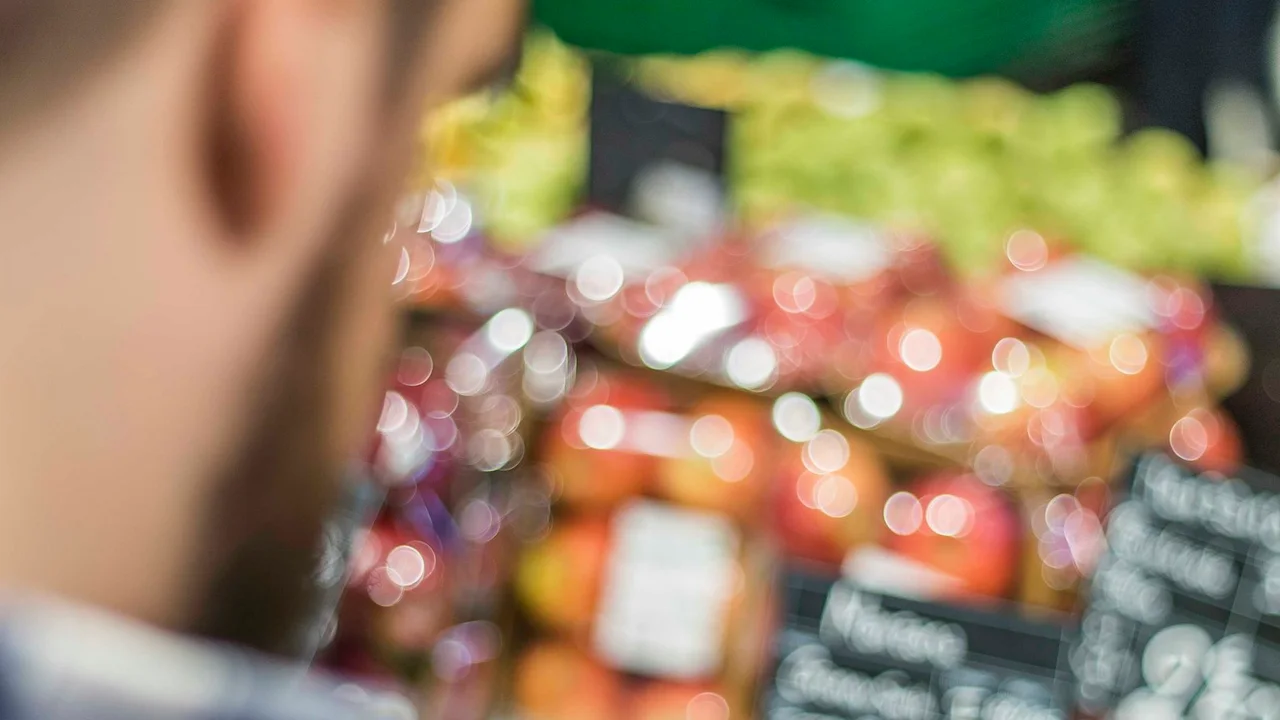 shallow focus photography of red apples